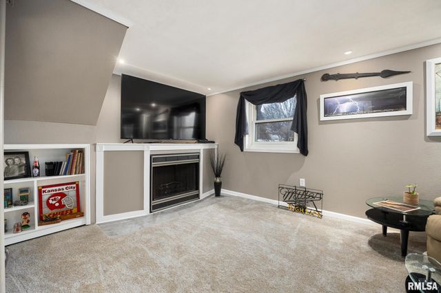 303 BELOIT Road, Marquette Heights, IL 61554