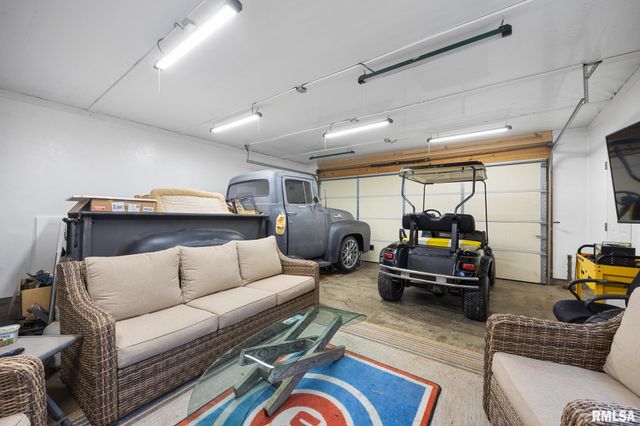 303 BELOIT Road, Marquette Heights, IL 61554