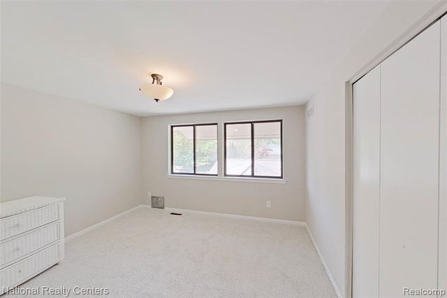 7103 Pebble Park Drive, West Bloomfield, MI 48322