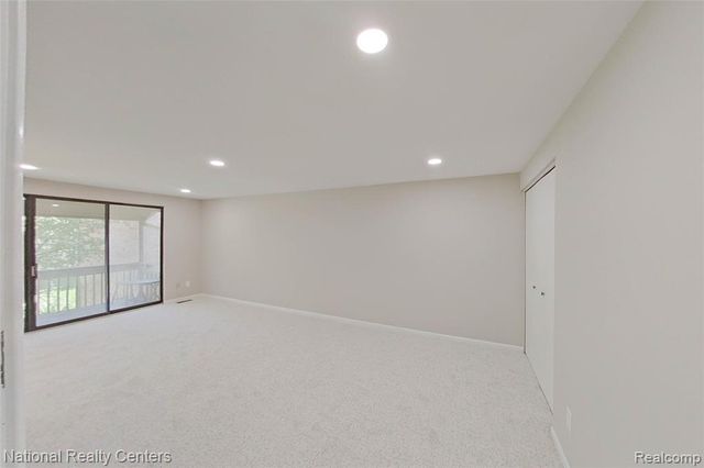 7103 Pebble Park Drive, West Bloomfield, MI 48322