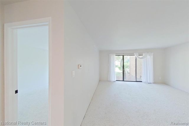 7103 Pebble Park Drive, West Bloomfield, MI 48322