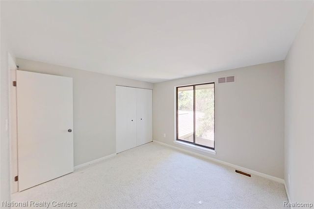 7103 Pebble Park Drive, West Bloomfield, MI 48322