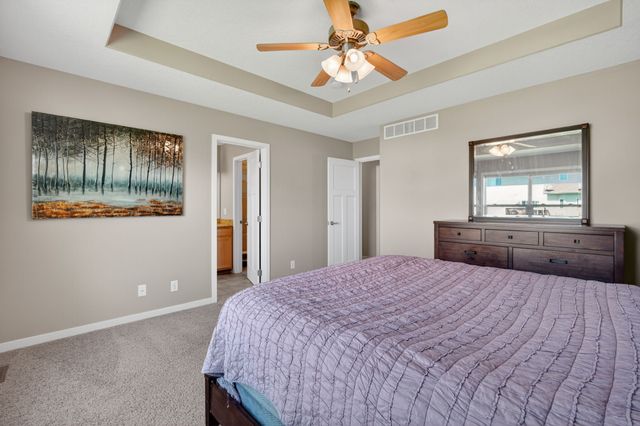 2411 Green Hills Drive, Norwalk, IA 50211