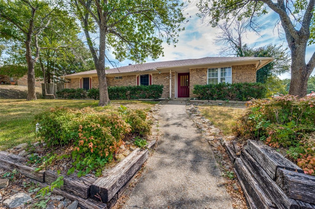 504 Pheasant Lane, Desoto, TX 75115 — photo 2