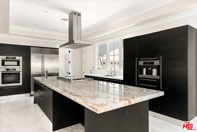 1357 Schuyler Road, Beverly Hills, CA 90210