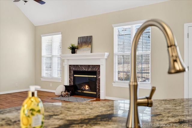 21 Longacre Drive, Ramona, OK 74061