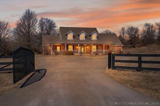 21 Longacre Drive, Ramona, OK 74061