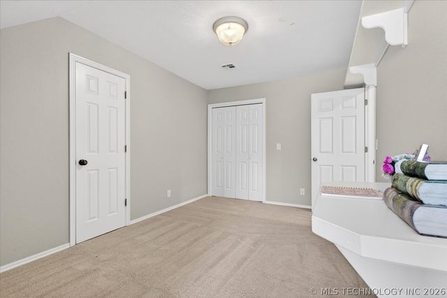 21 Longacre Drive, Ramona, OK 74061