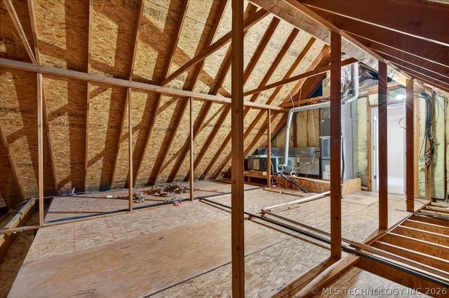 21 Longacre Drive, Ramona, OK 74061