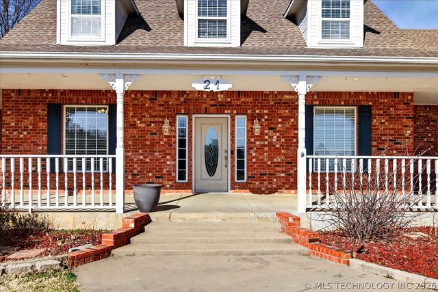 21 Longacre Drive, Ramona, OK 74061