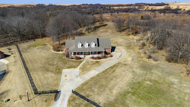 21 Longacre Drive, Ramona, OK 74061