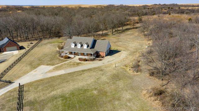 21 Longacre Drive, Ramona, OK 74061