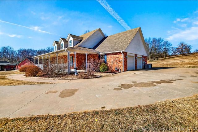 21 Longacre Drive, Ramona, OK 74061