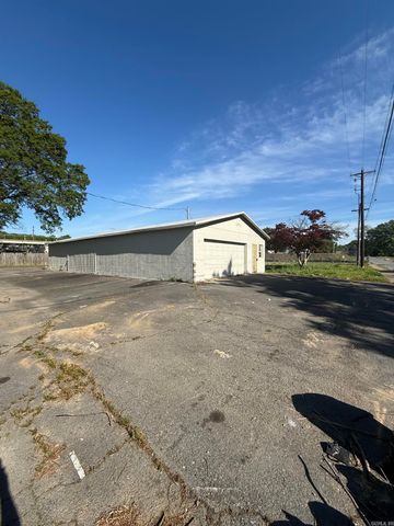 904 W 25th Street, North Little Rock, AR 72114