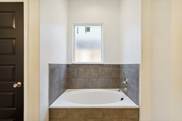 2114 Spikes Street, Grand Prairie, TX 75051