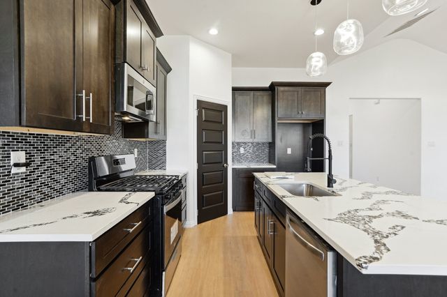 2114 Spikes Street, Grand Prairie, TX 75051