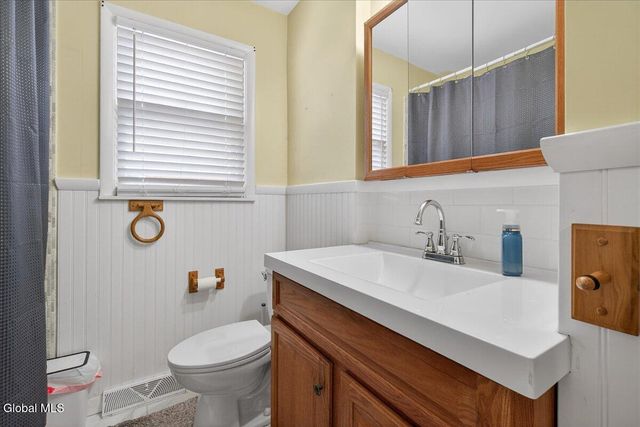 37 Hillcrest Avenue, Albany, NY 12203