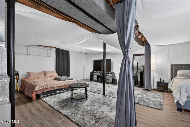 37 Hillcrest Avenue, Albany, NY 12203