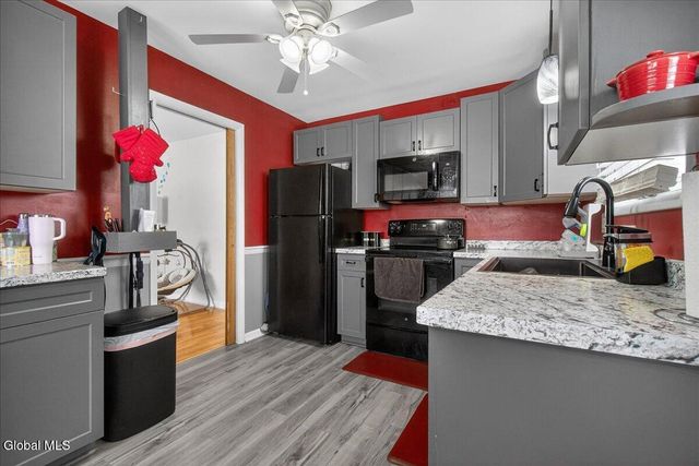 37 Hillcrest Avenue, Albany, NY 12203