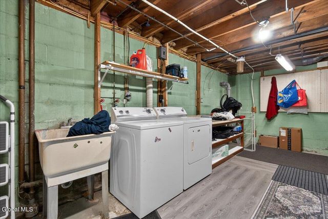 37 Hillcrest Avenue, Albany, NY 12203