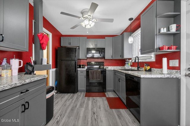 37 Hillcrest Avenue, Albany, NY 12203