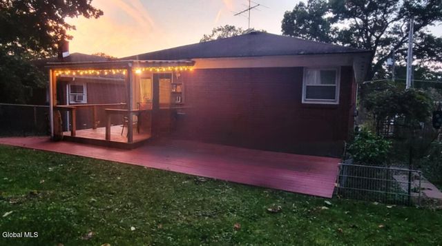 37 Hillcrest Avenue, Albany, NY 12203