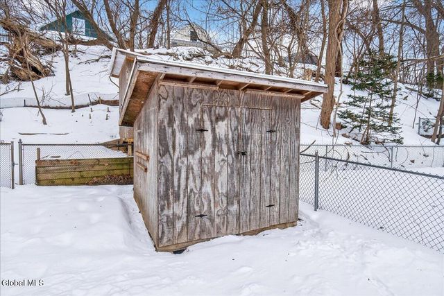 37 Hillcrest Avenue, Albany, NY 12203