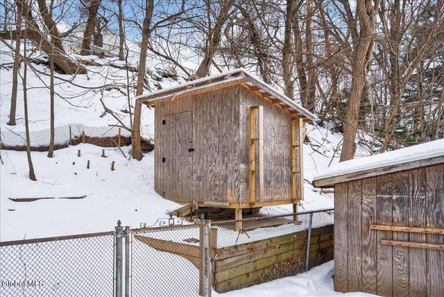 37 Hillcrest Avenue, Albany, NY 12203