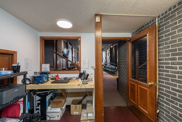 206 W Walnut, Rogers, AR 72756