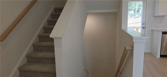 607 Rose Hill Lane, Lawrenceville, GA 30044