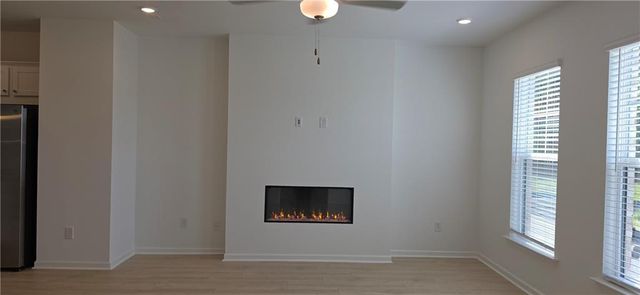 607 Rose Hill Lane, Lawrenceville, GA 30044
