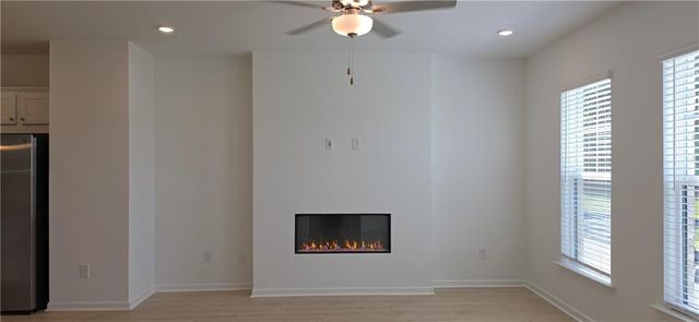 607 Rose Hill Lane, Lawrenceville, GA 30044