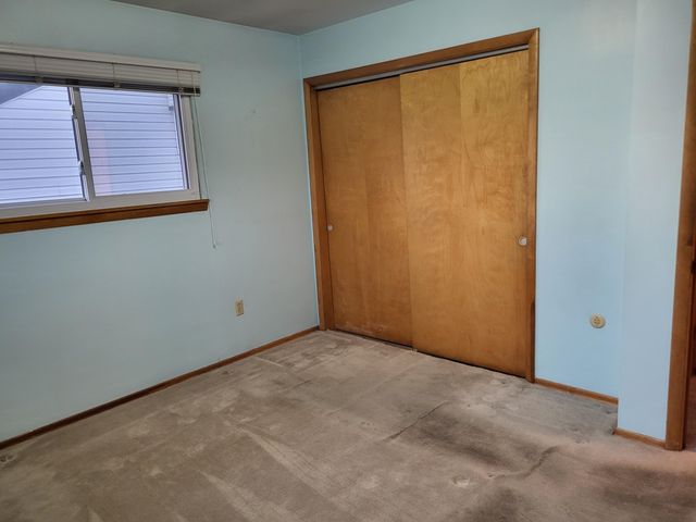 9420 Saric Drive, Highland, IN 46322