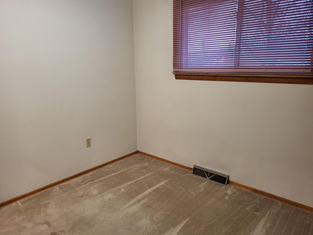 9420 Saric Drive, Highland, IN 46322