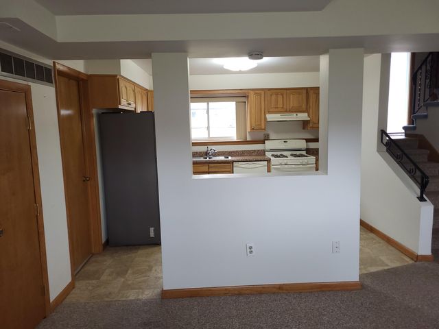 9420 Saric Drive, Highland, IN 46322