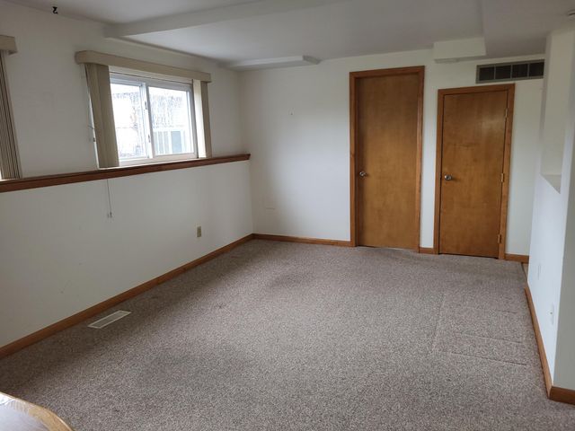 9420 Saric Drive, Highland, IN 46322