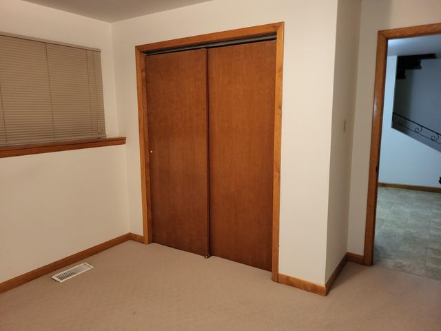 9420 Saric Drive, Highland, IN 46322