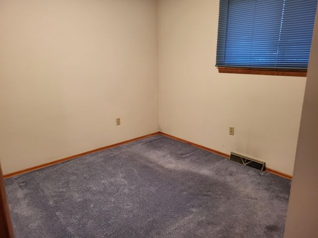 9420 Saric Drive, Highland, IN 46322