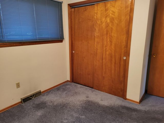 9420 Saric Drive, Highland, IN 46322