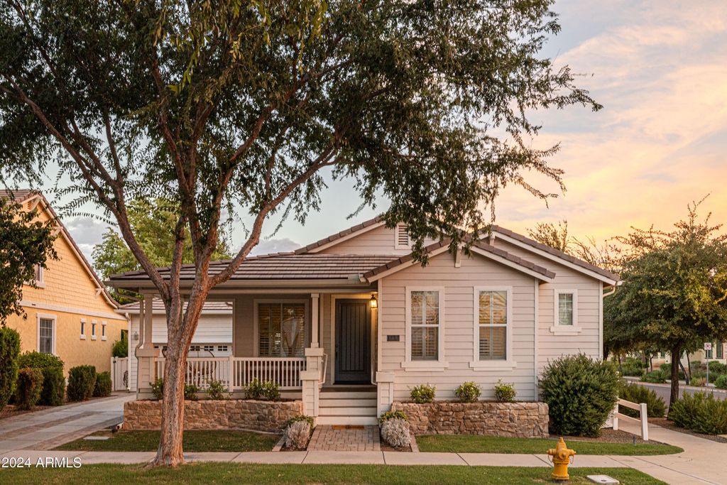 Image 2 of property listing at 2796 E VALENCIA Street, Gilbert, AZ 85296