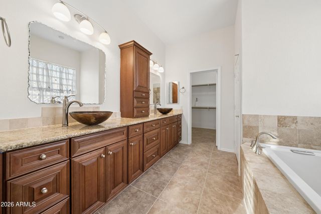 8348 S LUCKY SEVEN Court, Gold Canyon, AZ 85118