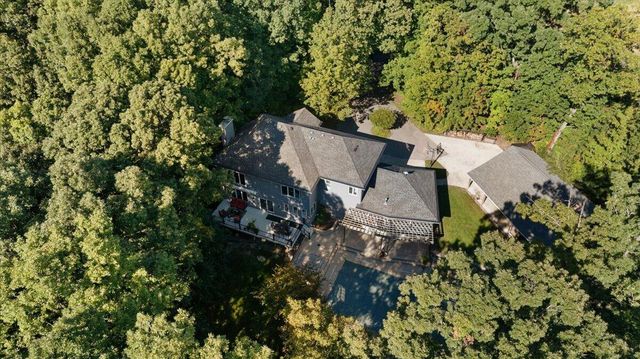 3388 Kayelin Court, Jenison, MI 49428