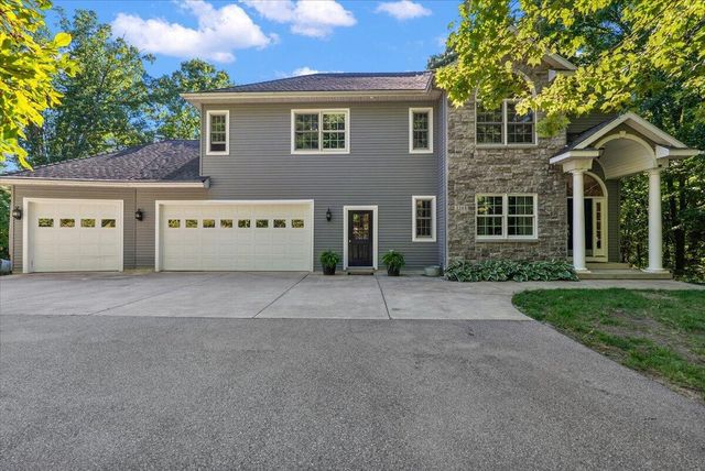 3388 Kayelin Court, Jenison, MI 49428
