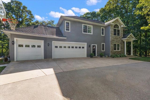 3388 Kayelin Court, Jenison, MI 49428