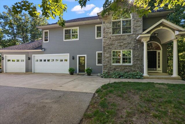 3388 Kayelin Court, Jenison, MI 49428