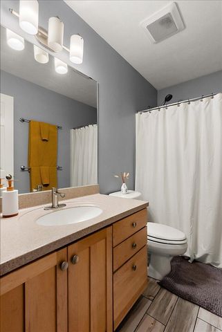 3388 Kayelin Court, Jenison, MI 49428