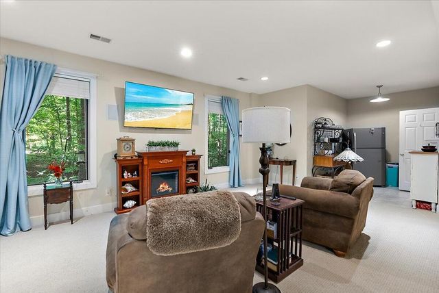 3388 Kayelin Court, Jenison, MI 49428