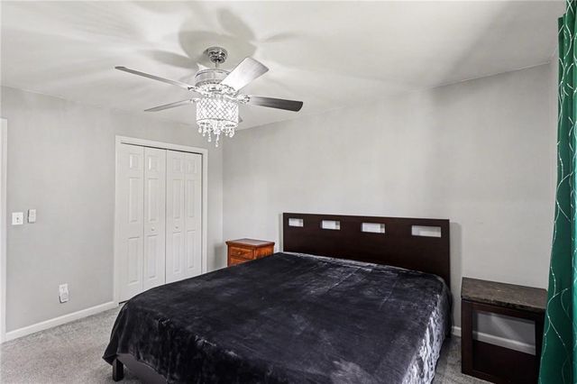 117 SE 2nd Street, Blue Springs, MO 64014