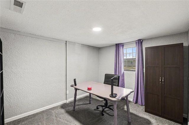 117 SE 2nd Street, Blue Springs, MO 64014