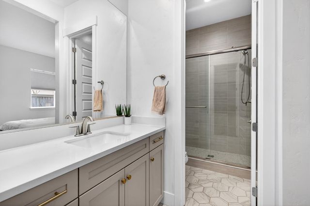 4068 Whitney Vista Lane, Rocklin, CA 95677